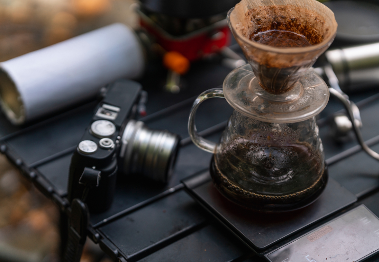 /images/lifelonglearninginstitutelibraries/events/partner-events/lli-website-header-image_coffee.png?sfvrsn=33438edd_0