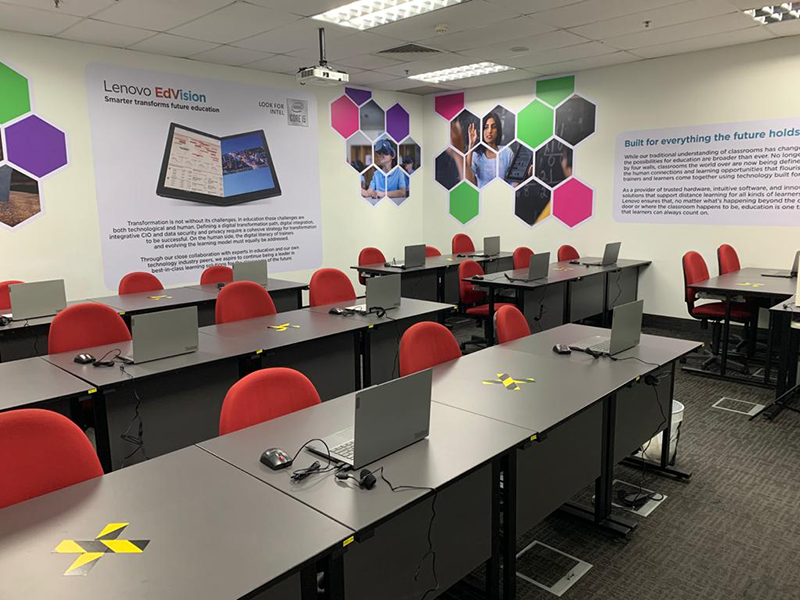 /images/lifelonglearninginstitutelibraries/training-partners/singapore-institute-retail-studies/about-facilities-digitallab1.png?sfvrsn=d152ba0f_0